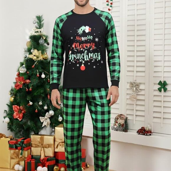 Matching Family Christmas Pajamas Long Sleeve Sleepwear Set - Picture 5 of 5
